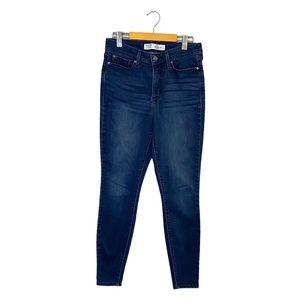 LEVI’S SIGNATURE | Shaping High Rise Super Skinny Size 8/29 Womens Dark Wash​